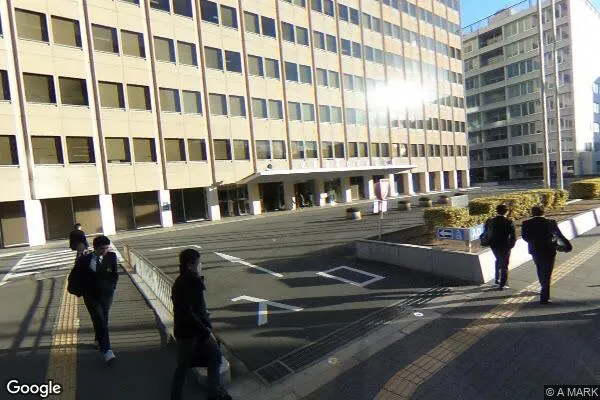 東税務署の外観